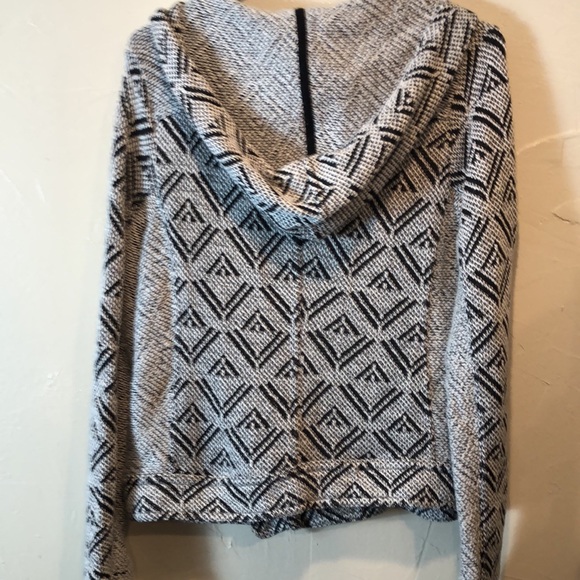 LUCKY BRAND Size L hooded sweater - Picture 6 of 6